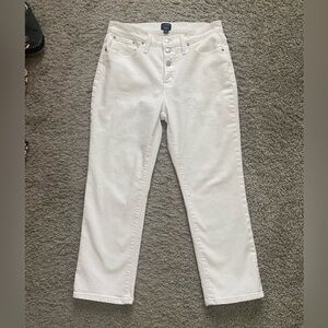 🍀2/$22 J.Crew Essential Straight White Jeans